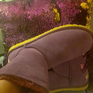 Brand spanking new Ugg’s 💜purple 💜yassssssss